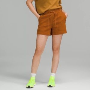 Lululemon Loungeful HR Short 4” NWT